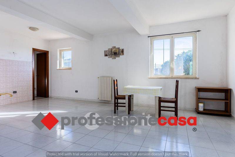 casa indipendente in vendita a Pomezia in zona Castagnetta