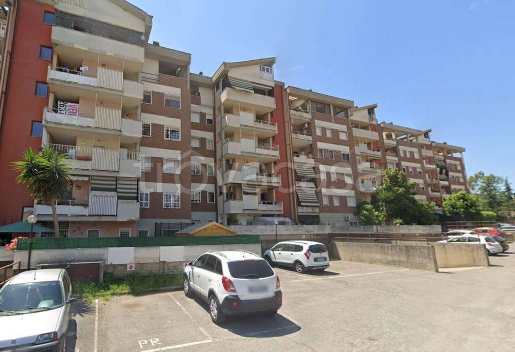 appartamento in vendita a Pomezia