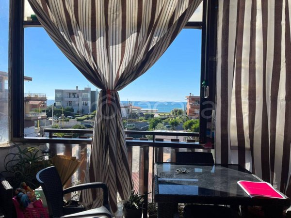 appartamento in vendita a Pomezia in zona Torvaianica