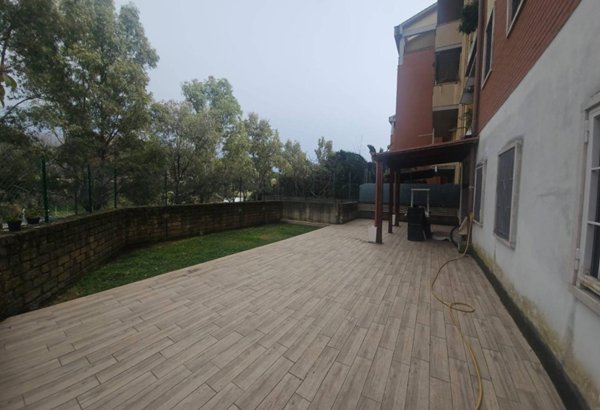 appartamento in vendita a Pomezia in zona Santa Palomba