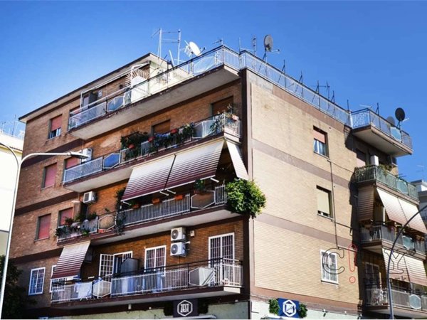 appartamento in vendita a Pomezia