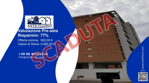 locale di sgombero in vendita a Pomezia