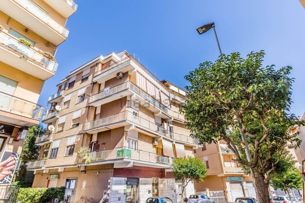 appartamento in vendita a Pomezia