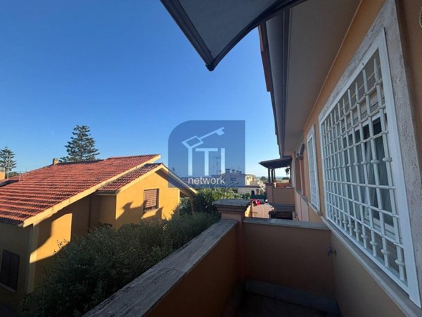 casa indipendente in vendita a Pomezia in zona Campo Jemini