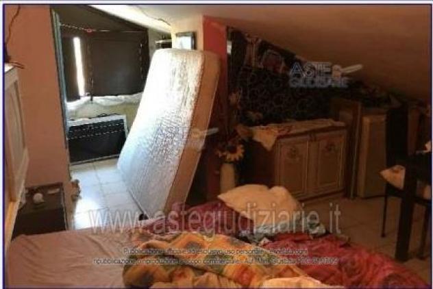 appartamento in vendita a Pomezia in zona Santa Palomba