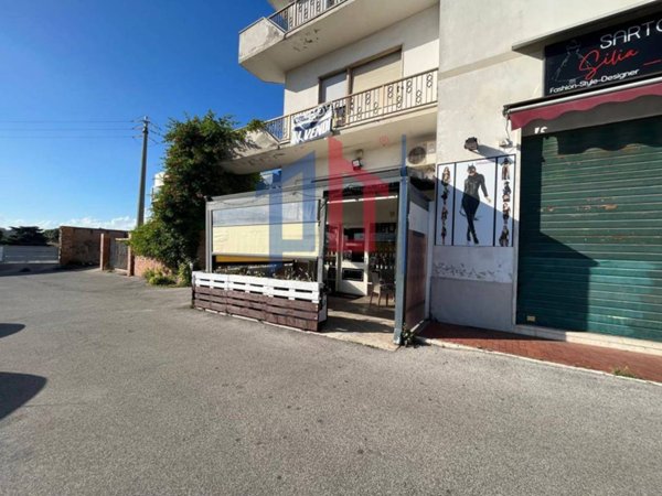 negozio in vendita a Pomezia