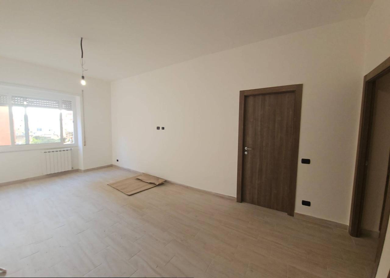 appartamento in vendita a Pomezia in zona Torvaianica