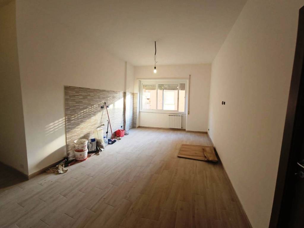 appartamento in vendita a Pomezia in zona Torvaianica