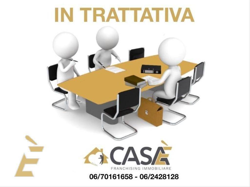 appartamento in vendita a Pomezia in zona Campo Selva