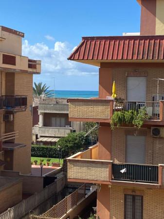 appartamento in vendita a Pomezia in zona Torvaianica