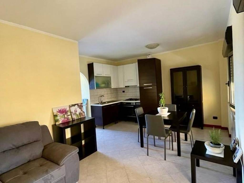 appartamento in vendita a Pomezia