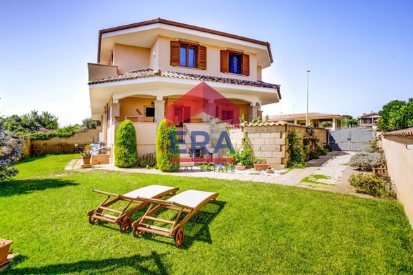 casa indipendente in vendita a Pomezia in zona Campo Jemini