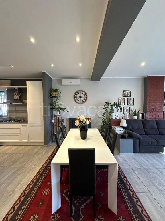 appartamento in vendita a Pomezia