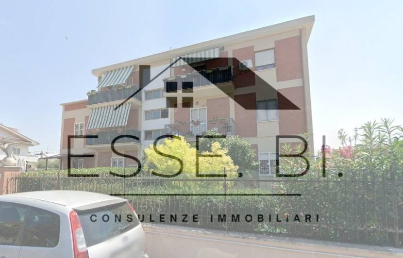 appartamento in vendita a Pomezia in zona Torvaianica