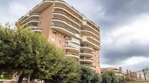 appartamento in vendita a Pomezia in zona Colli di Enea