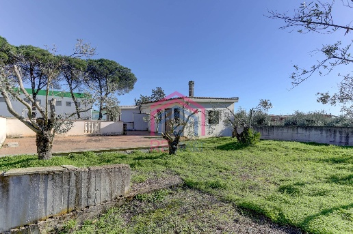 casa indipendente in vendita a Pomezia in zona Santa Procula