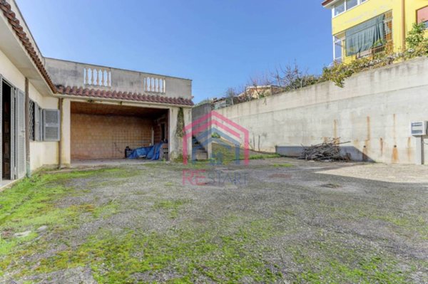 casa indipendente in vendita a Pomezia