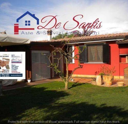 casa indipendente in vendita a Pomezia