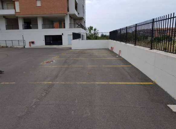 locale di sgombero in vendita a Pomezia