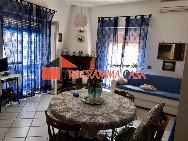 appartamento in vendita a Pomezia in zona Torvaianica