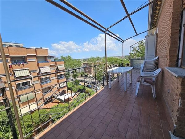 appartamento in vendita a Pomezia in zona Torvaianica