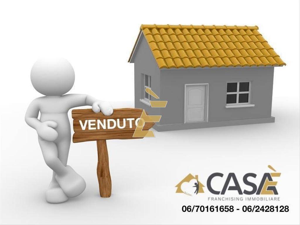 appartamento in vendita a Pomezia in zona Torvaianica