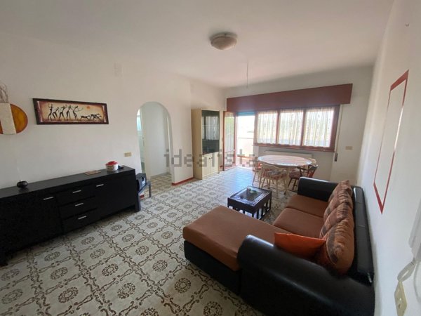 appartamento in vendita a Pomezia in zona Torvaianica