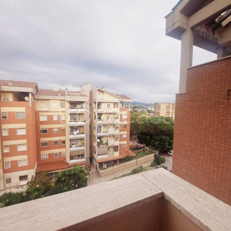 appartamento in vendita a Pomezia