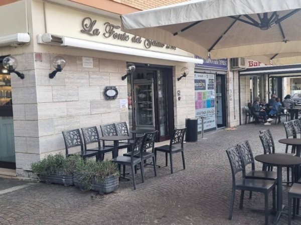 negozio in vendita a Pomezia