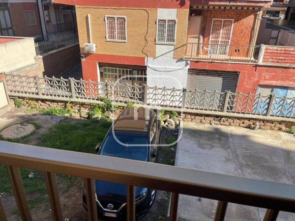 appartamento in vendita a Pomezia in zona Torvaianica