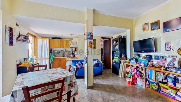 appartamento in vendita a Pomezia in zona Torvaianica