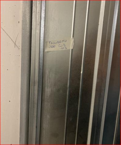 locale commerciale in vendita a Pomezia