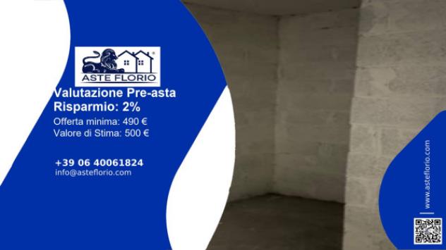 locale commerciale in vendita a Pomezia