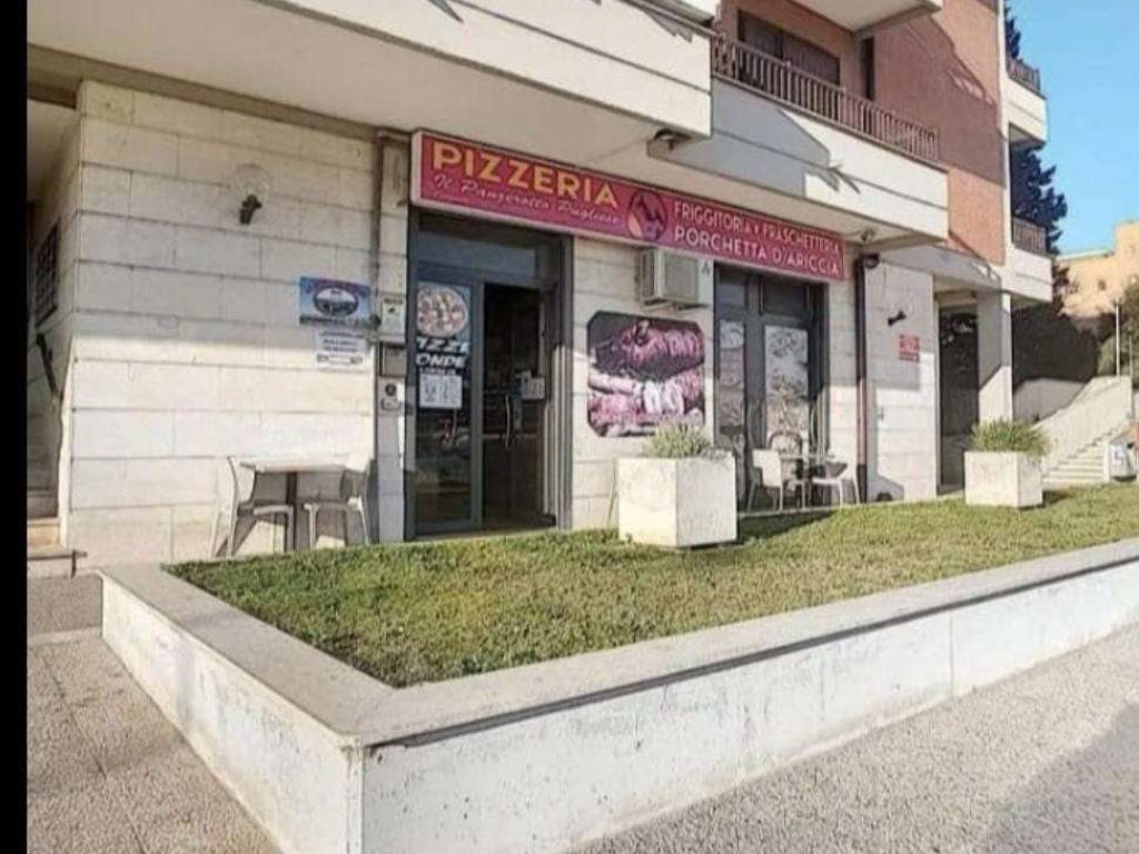 negozio in vendita a Pomezia