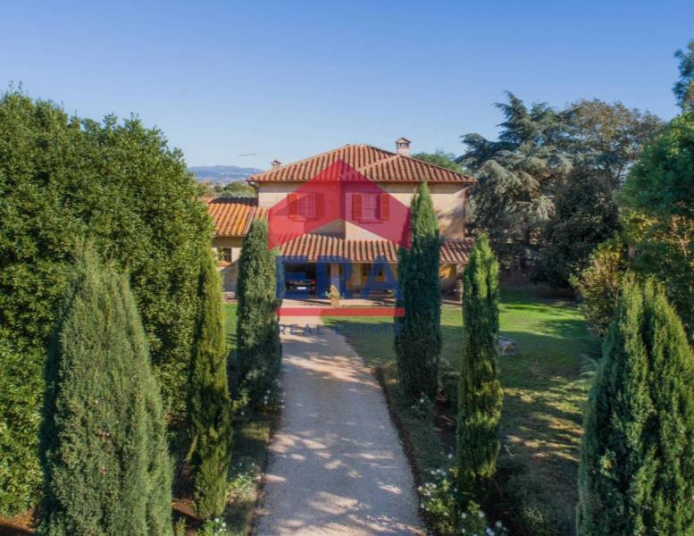 casa indipendente in vendita a Pomezia