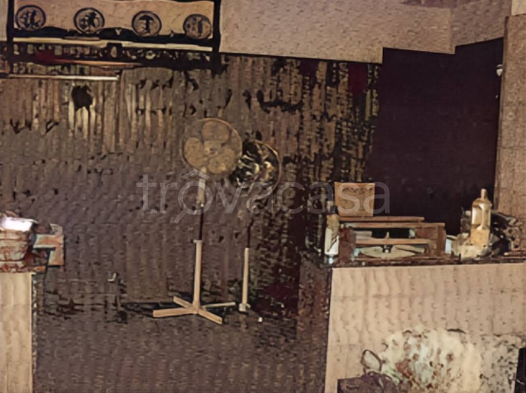 appartamento in vendita a Pomezia in zona Campo Ascolano