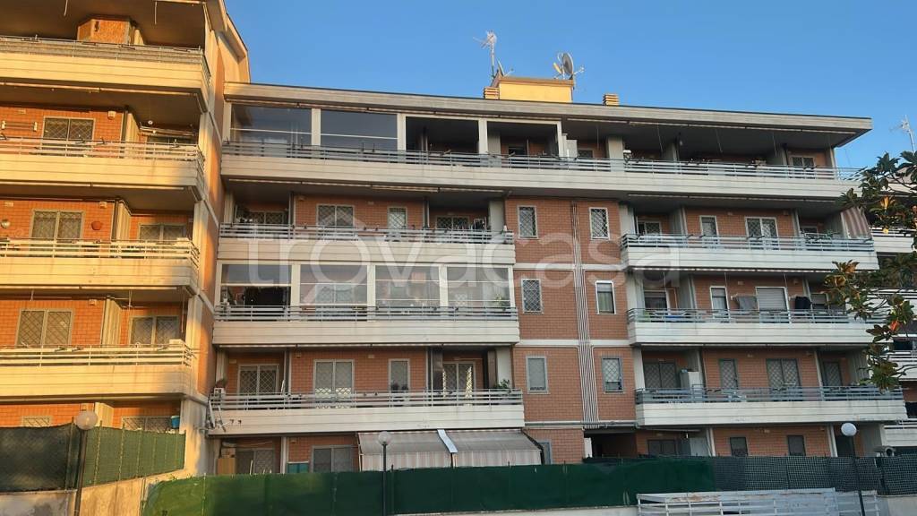 appartamento in vendita a Pomezia