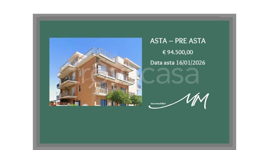 appartamento in vendita a Pomezia in zona Torvaianica