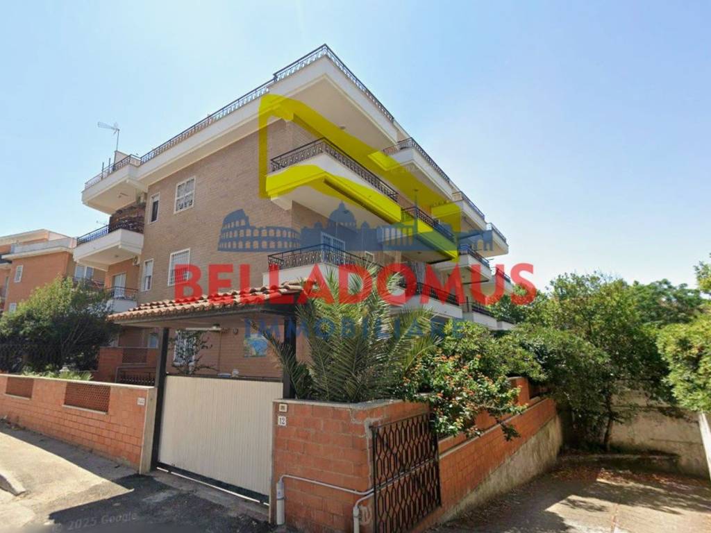 appartamento in vendita a Pomezia in zona Torvaianica