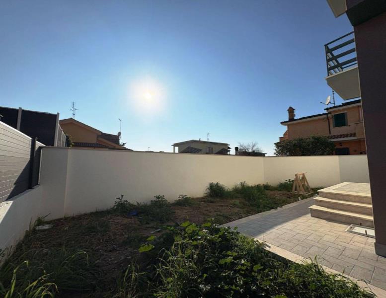 appartamento in vendita a Pomezia