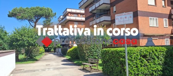 appartamento in vendita a Pomezia in zona Torvaianica