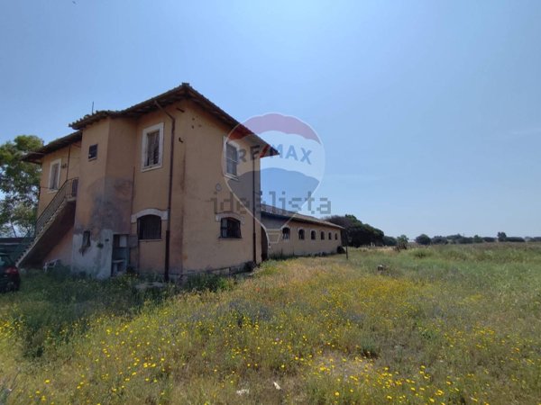 terreno agricolo in vendita a Pomezia in zona Santa Palomba