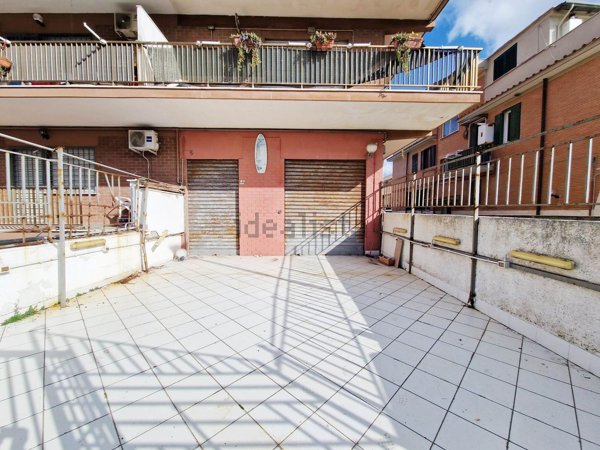 negozio in vendita a Pomezia