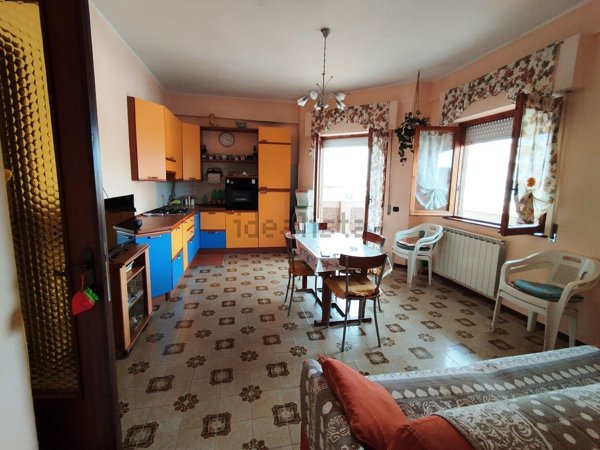 appartamento in vendita a Pomezia in zona Torvaianica