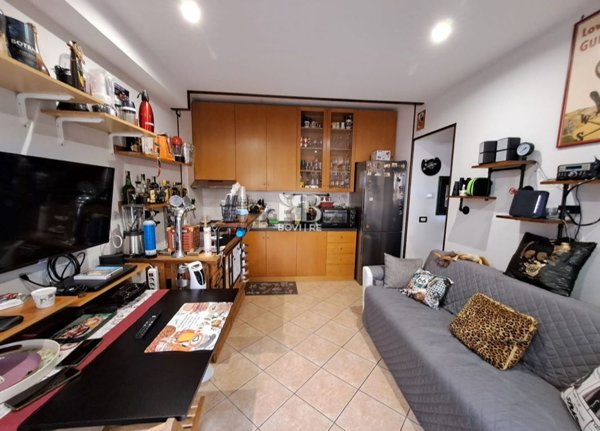 appartamento in vendita a Pomezia in zona Campo Ascolano