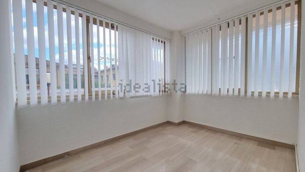 ufficio in vendita a Pomezia