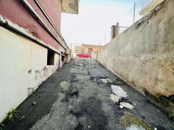 ufficio in vendita a Pomezia