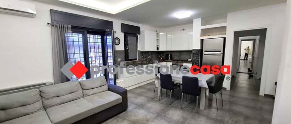 appartamento in vendita a Pomezia