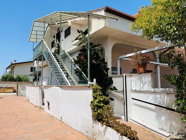 appartamento in vendita a Pomezia