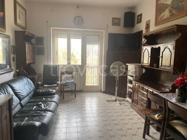 appartamento in vendita a Pomezia in zona Torvaianica